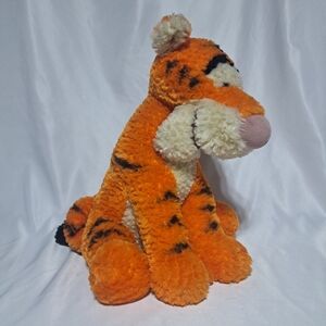 Disneyland Walt Disney World Sitting Tigger‎ 12" Plush